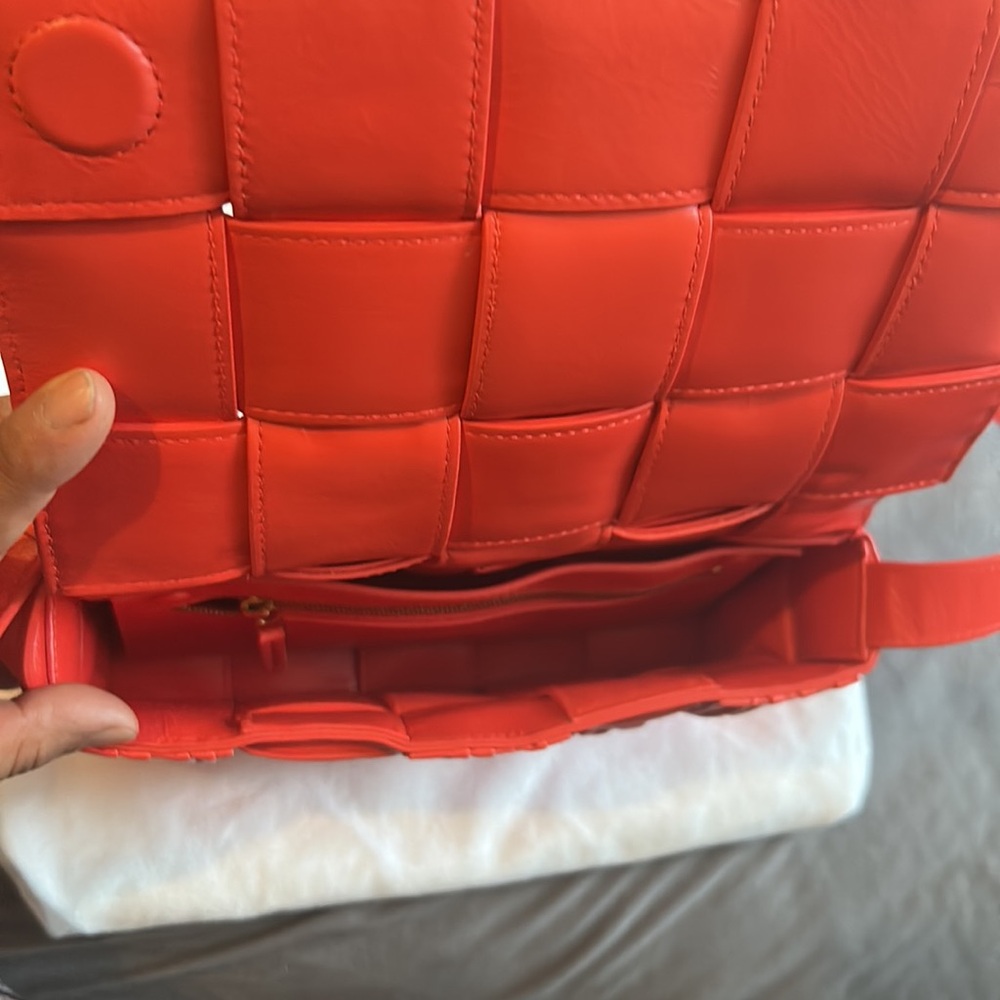 Bottega Veneta - Picture 3 of 6